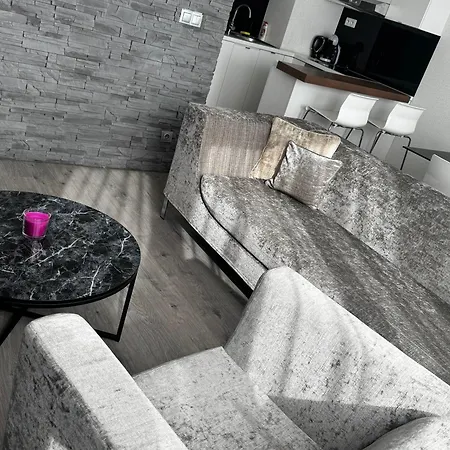 Stromova - Two Bedroms Apartmán *