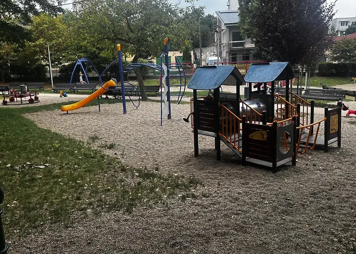 Stromova - Two Bedroms Apartmán *