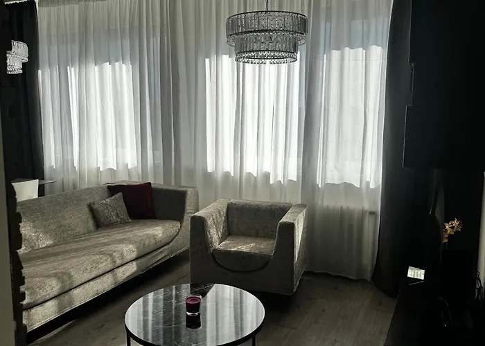 Stromova - Two Bedroms شقة